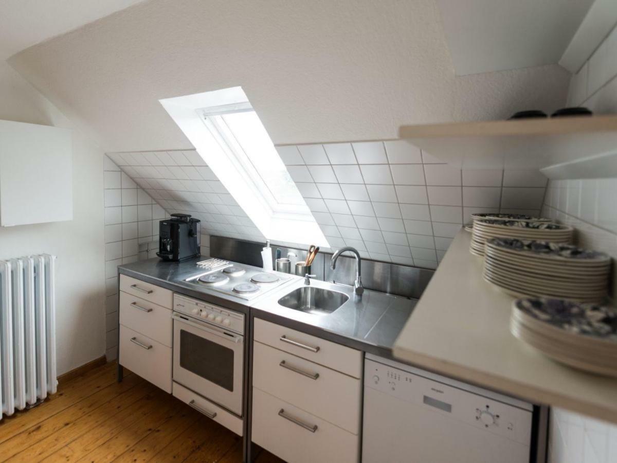 Kanalvilla - Urlaub am Nord-Ostseekanal - zwei Ferienwohnungen im Angebot- eine im Dachgeschoss und eine Wohnung mit Garten Sehestedt  Exterior foto